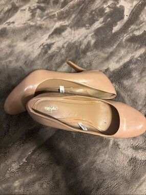 Women’s Nude Patent High Heel Pumps